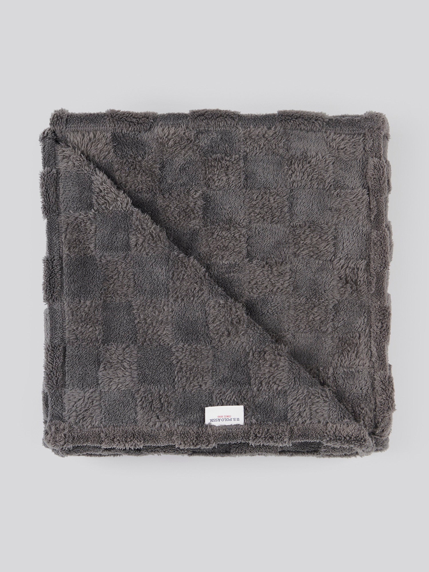 Premium Plush Jacquard Throw in Tornado