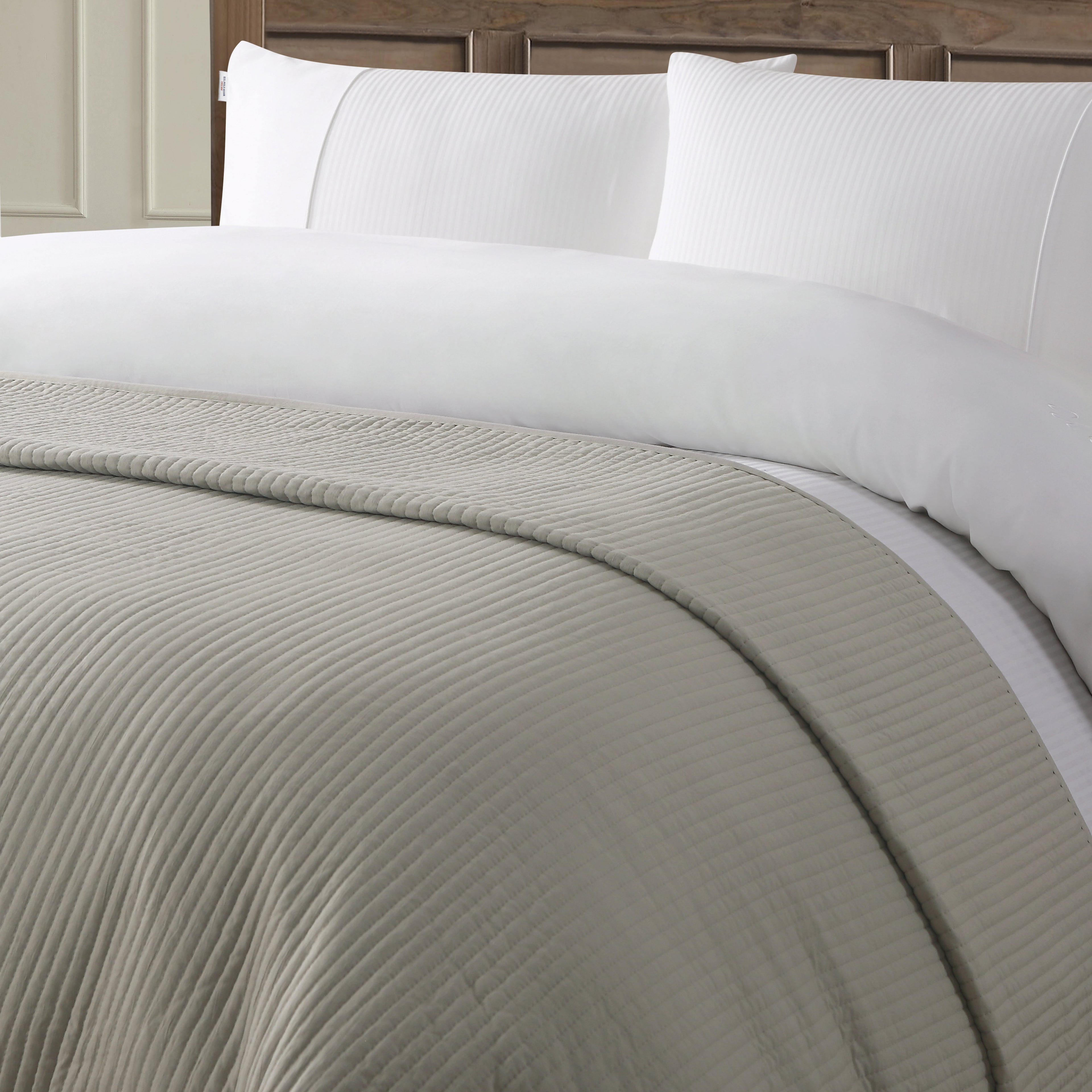 Channel Row Quilted Bedspread Cloud Cream