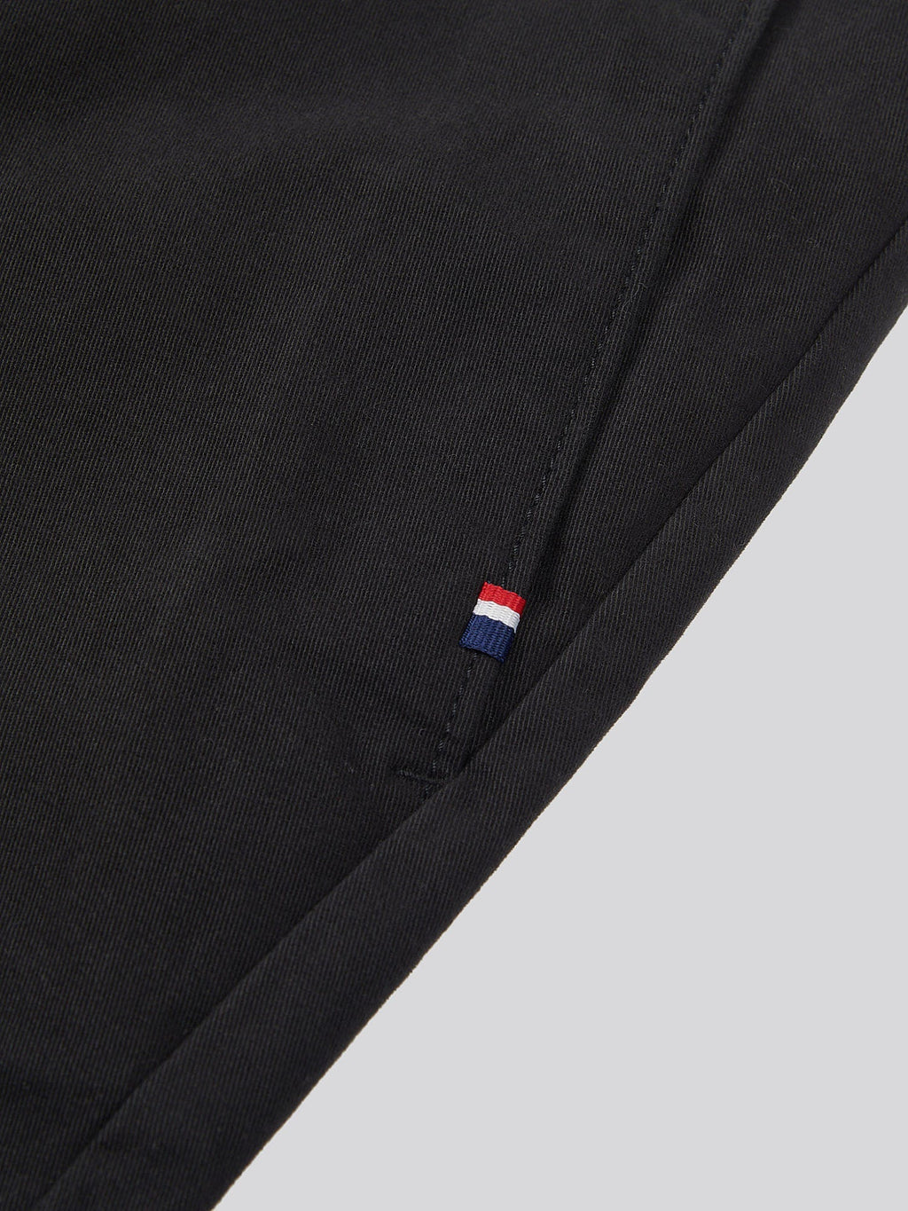 Mens Classic Chinos Shorts Black Bright White DHM