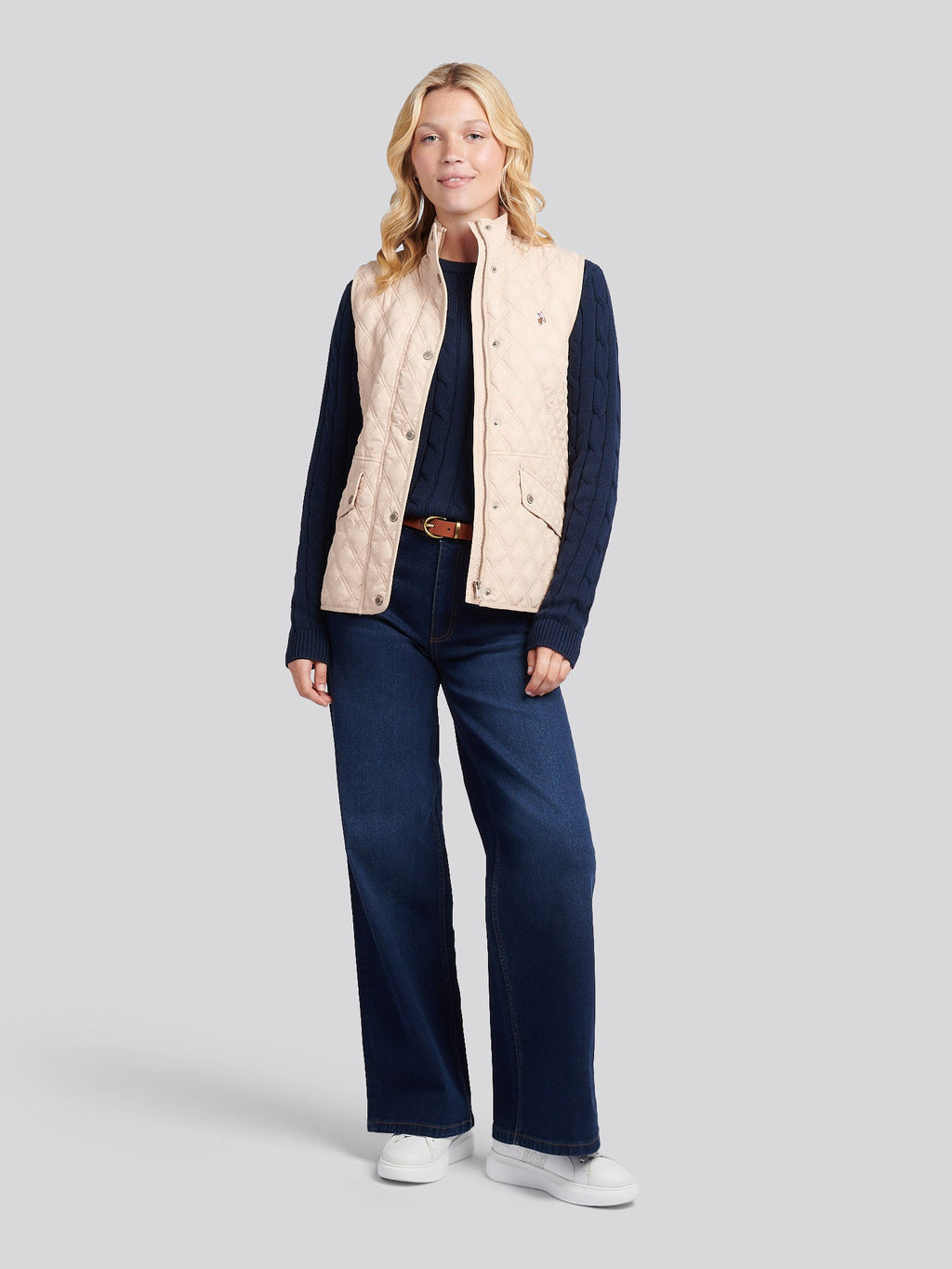 Womens Hacking Quilted Gilet in Smoke Gray