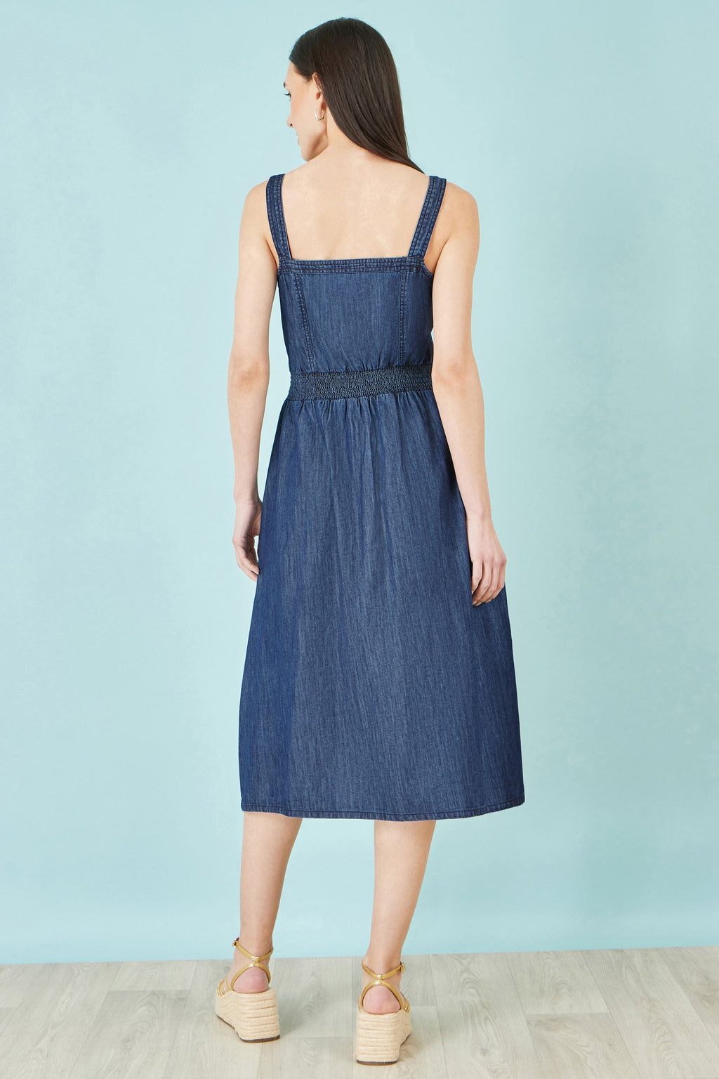 Yumi Blue Chambray Cotton Ruched Midi Sun Dress